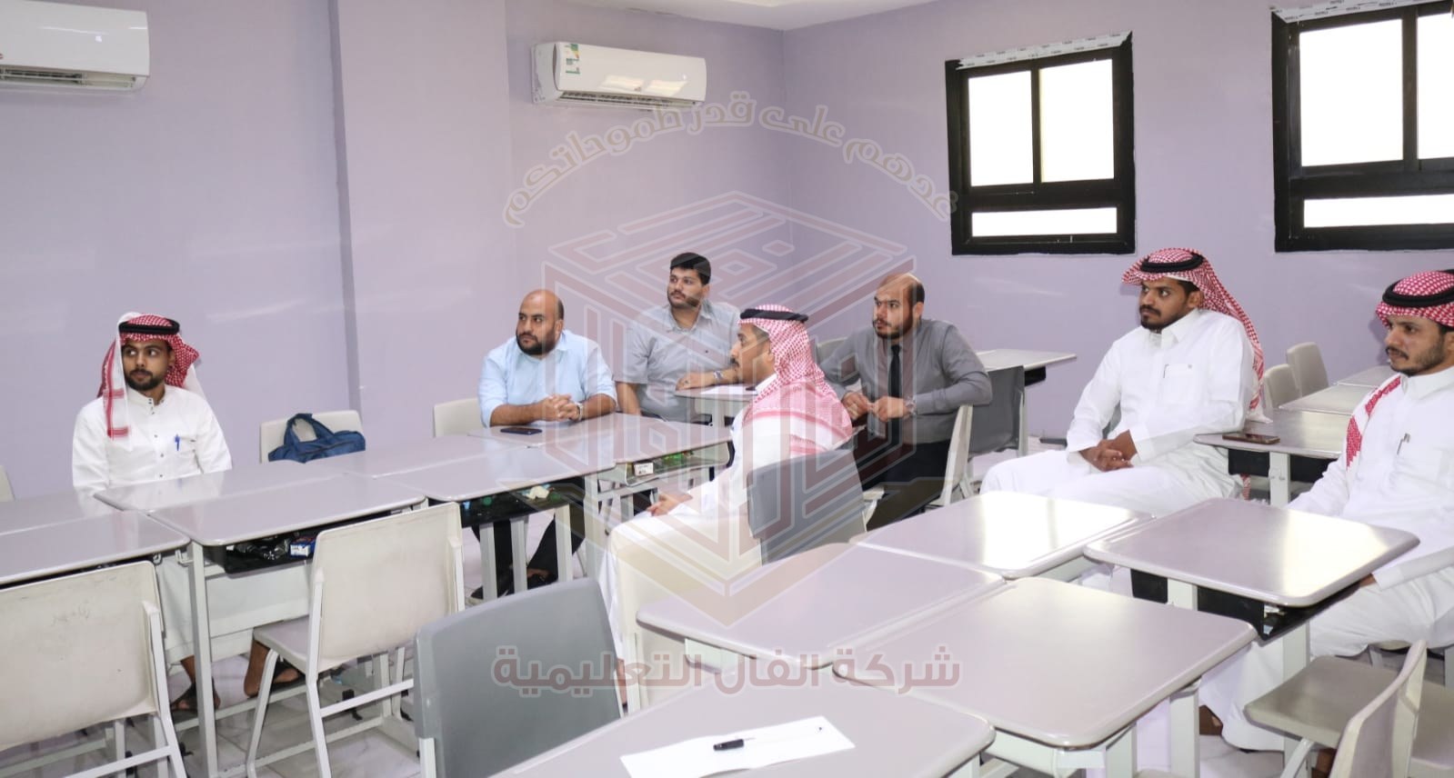 اجتماعات دورية تطويرية للجنة التميز بثانوية الفال الأهلية