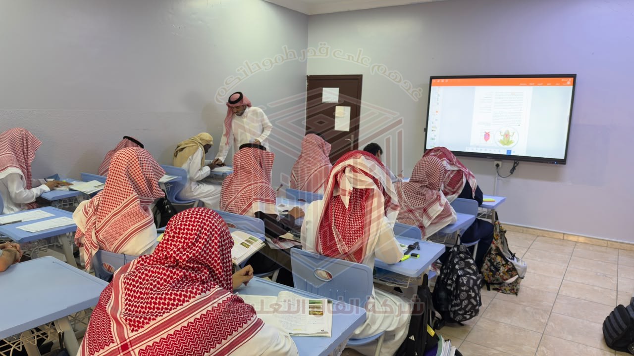 تبادل الزيارات لمعلمي قسم العلوم-مدرسة أنجال الثقافة